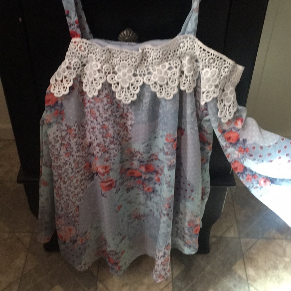 Floral top